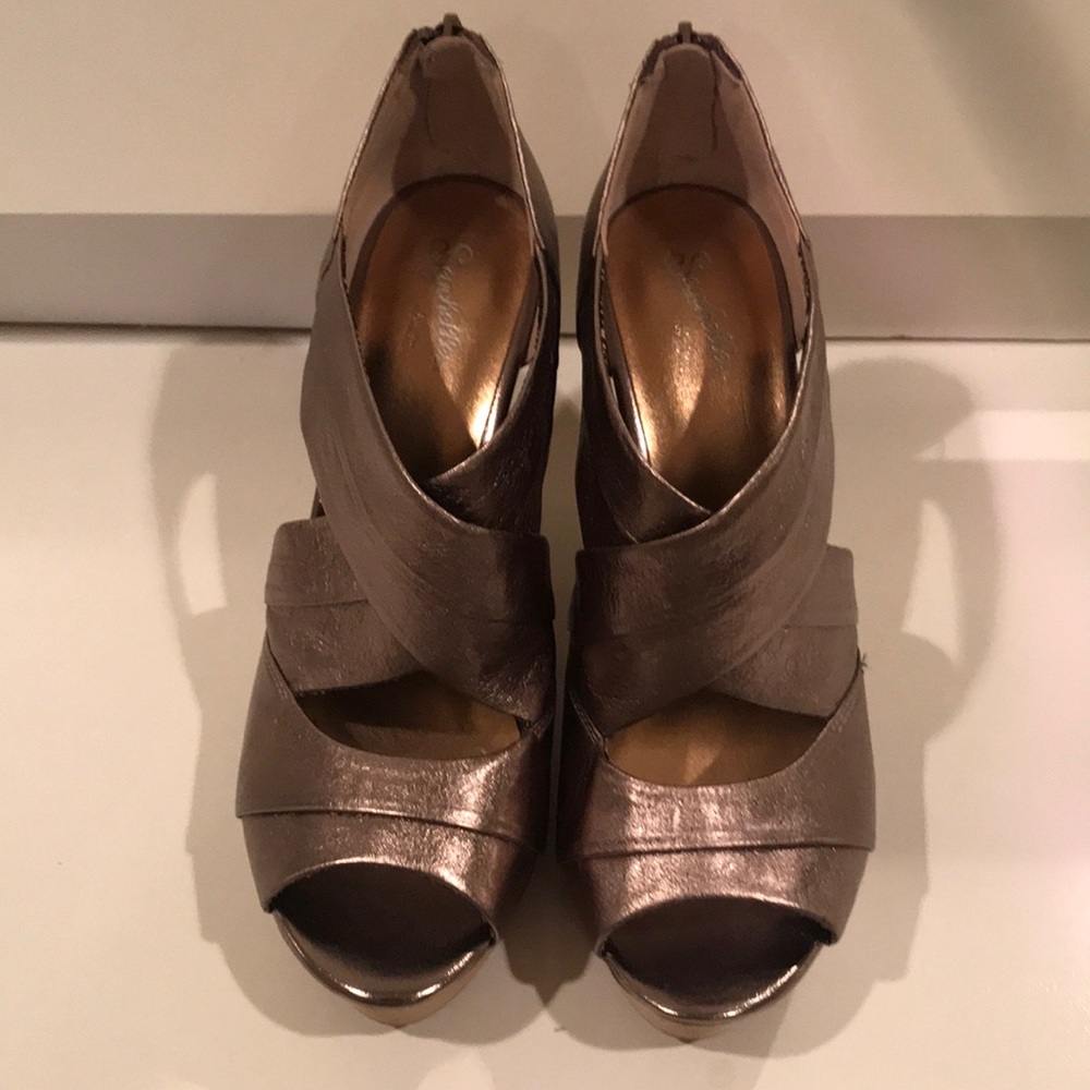 Ladies shoes